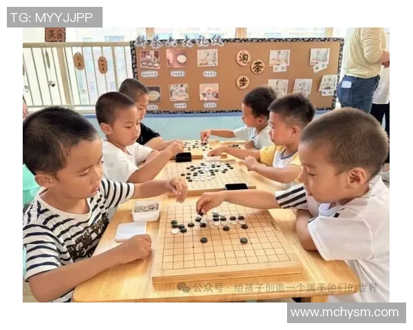 围棋对弈中的智慧与策略交锋，妙手连珠步步惊心的精彩瞬间